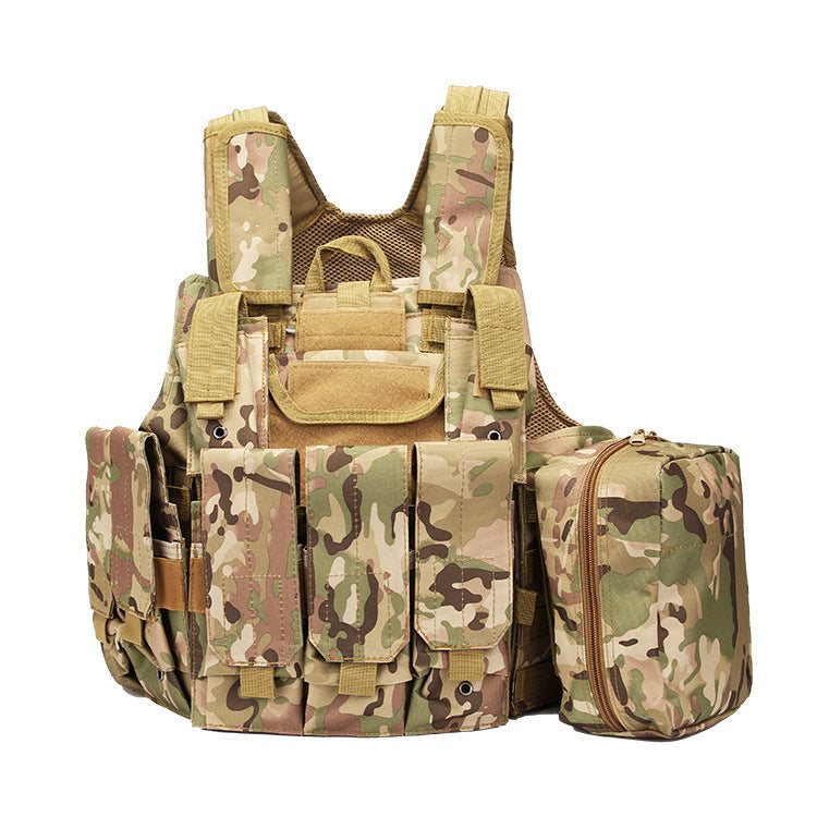 Outdoor camouflage multifunctional tactical vest